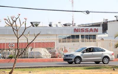 Concilian contrato colectivo de trabajadores de la NISSAN Civac