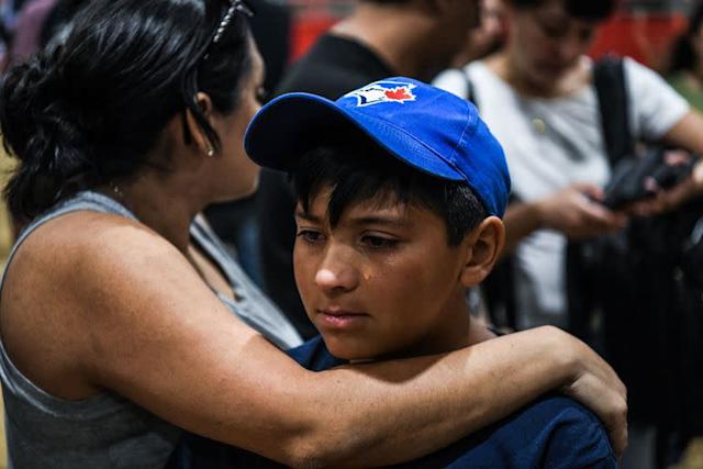 Niño sobreviviente de la masacre en Texas narra el momento de terror que vivió