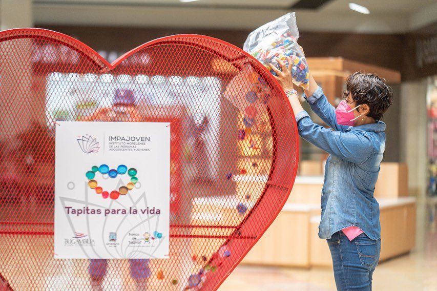 Entregan tapitas para tratamientos contra el cáncer de niños y adolescentes
