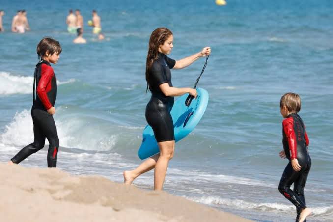 Shakira ¿Abandona Barcelona?