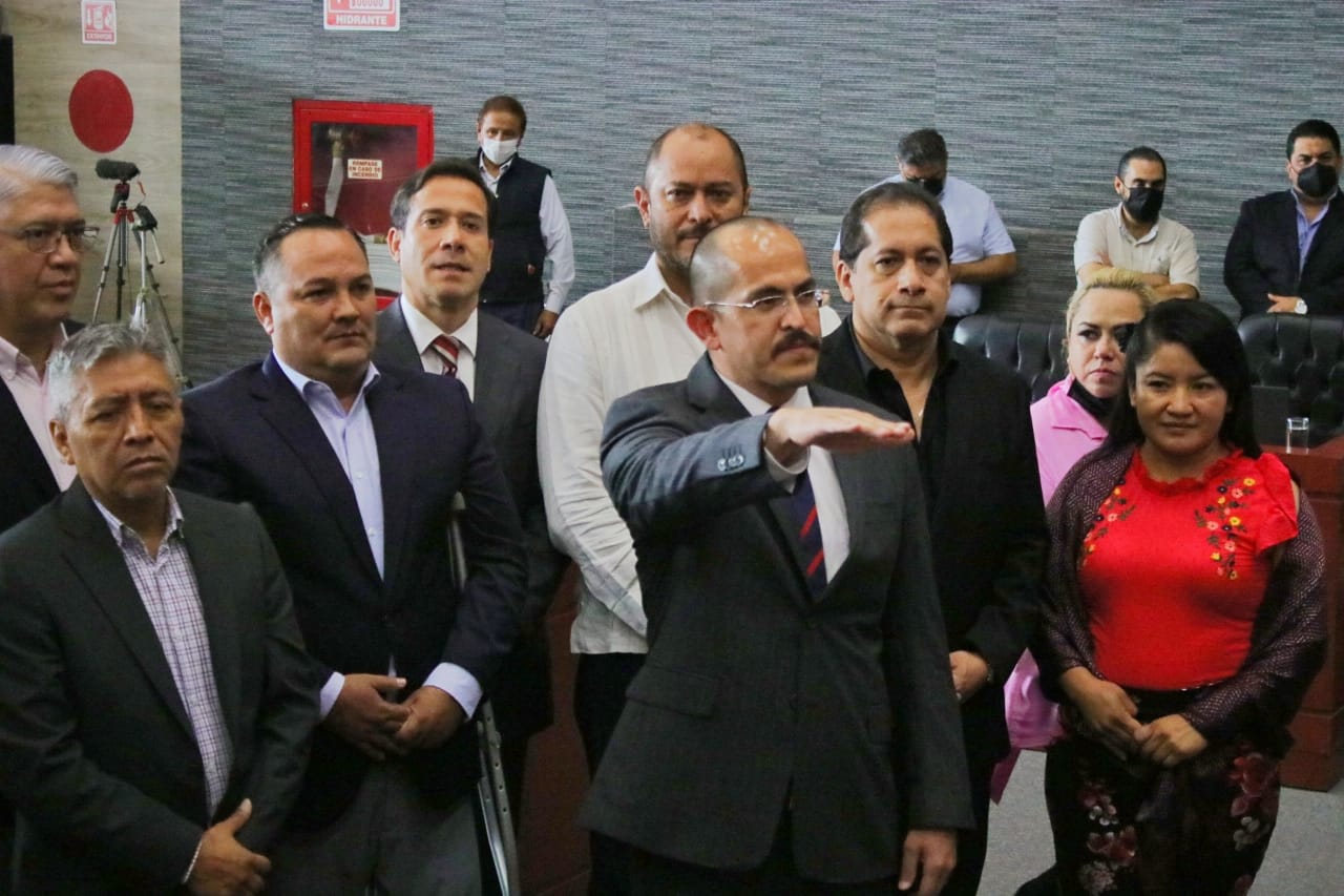 Reelige Congreso a Raúl Israel Hernández como presidente de la CDHEM
