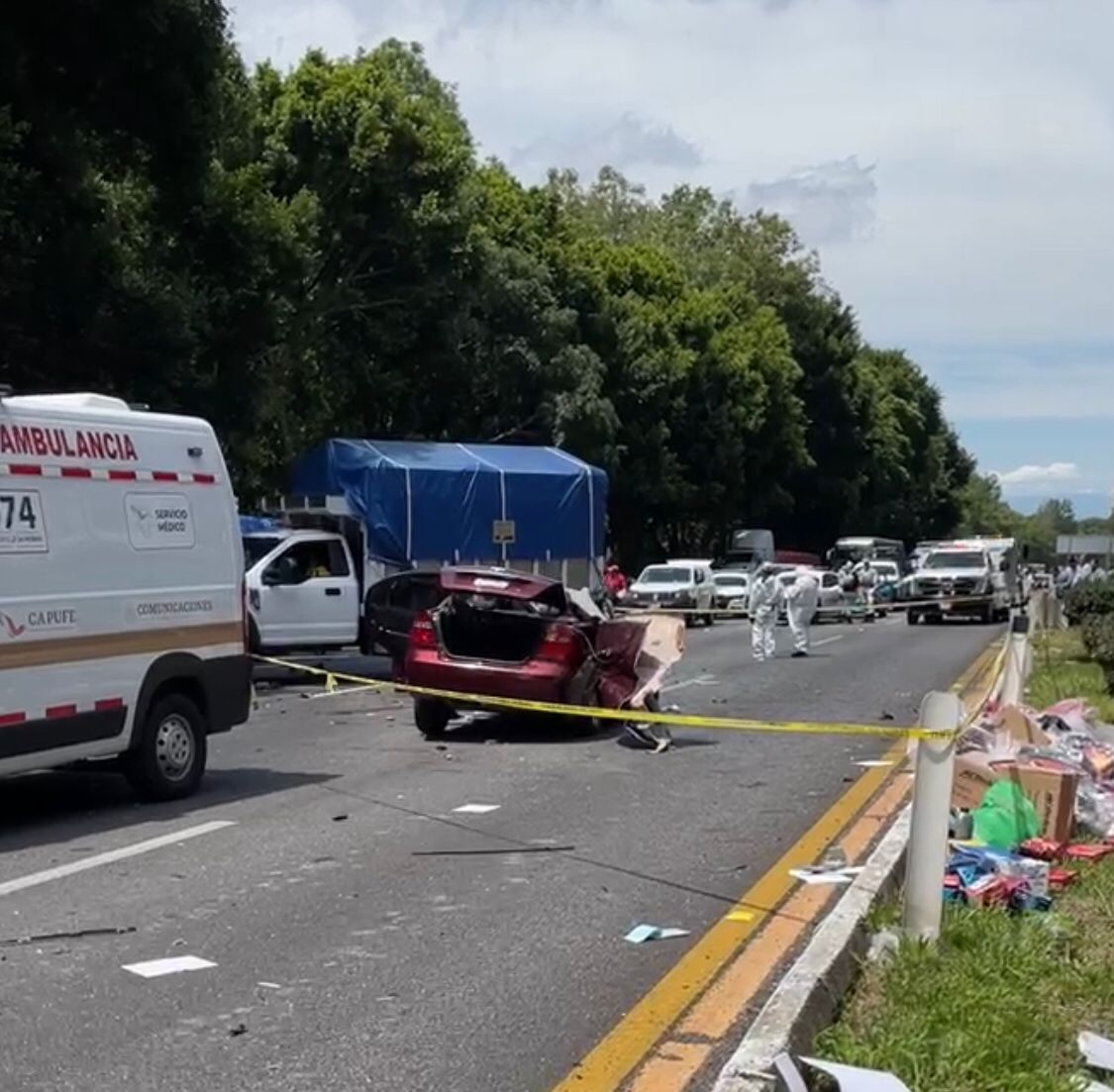 [VIDEO] Asaltantes provocan TRAGEDIA en la México-Cuernavaca, 2 automovilistas muertos