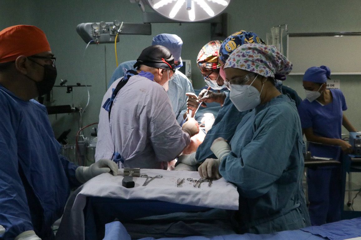 Otorgan prótesis GRATUITAS de rodilla y cadera en Morelos
