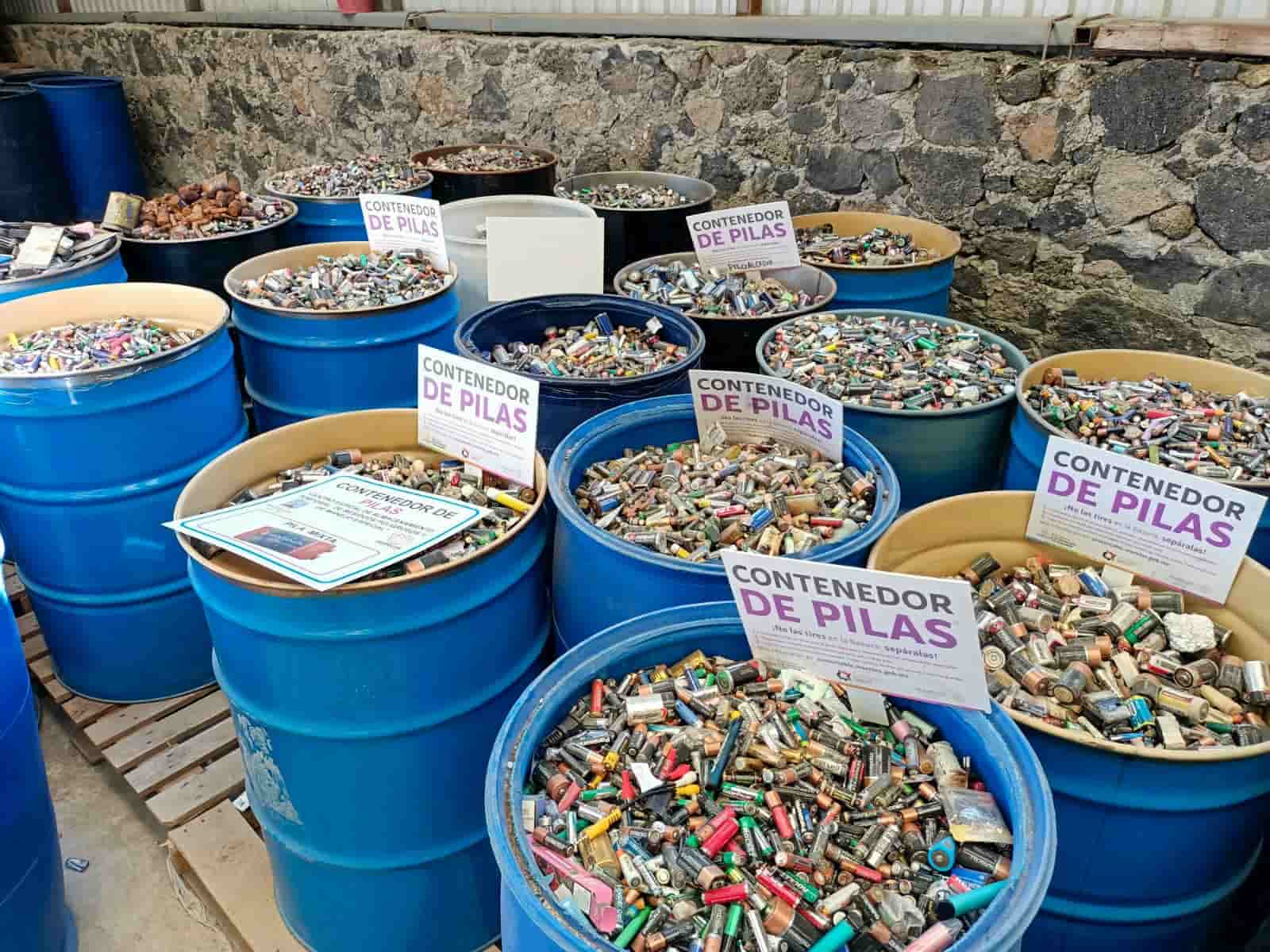 ¿Sabías que una pila alcalina puede contaminar hasta 176 ml de agua?