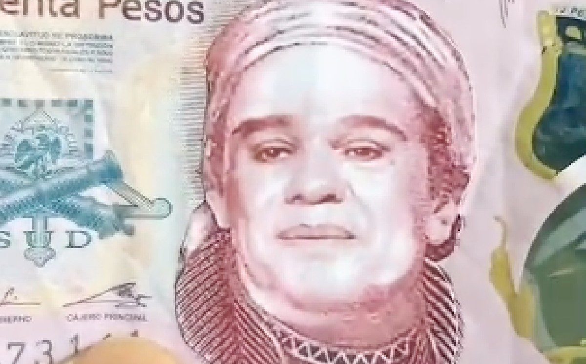 Alertan la circulación de billetes de 50 pesos con la cara de Juan Gabriel