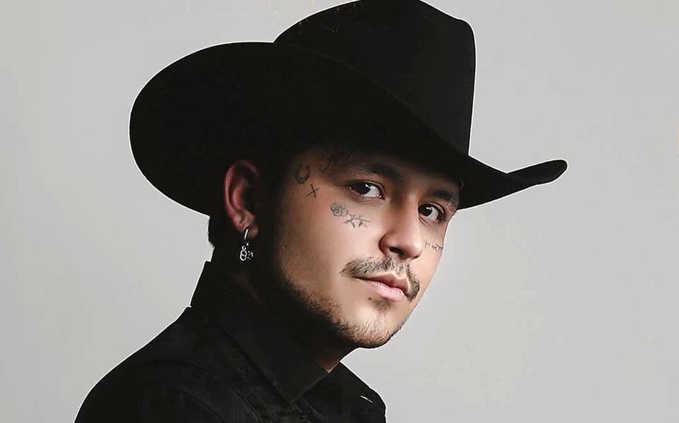 Fans de Christian Nodal corean insultos contra Belinda