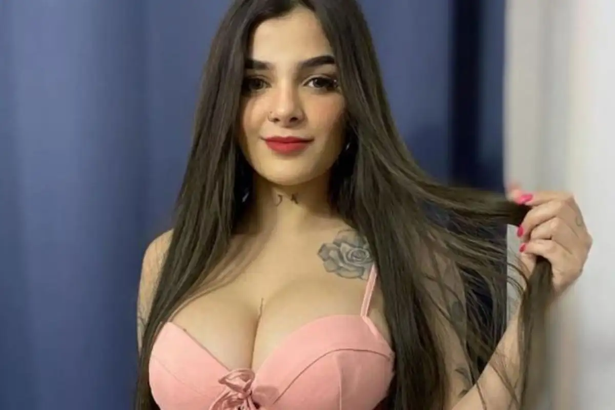 Karely Ruiz cobra 50 mil pesos por asistir a eventos privados