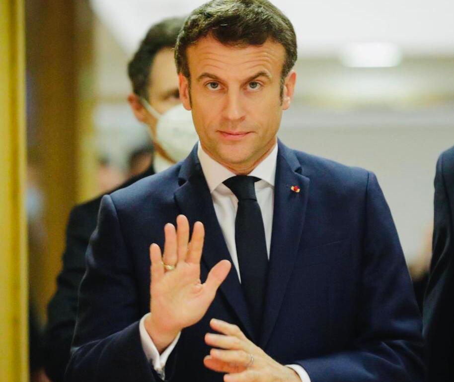 Emmanuel Macron presidente francés pide a Putin poner fin a la guerra