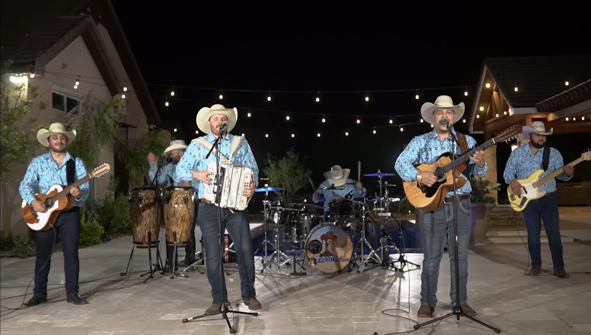 “No se va” de Grupo Frontera es lo más escuchado en todo México