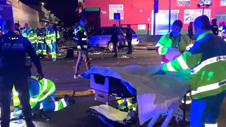 Atropellan de manera intencional en boda dejando cuatro muertos y siete heridos