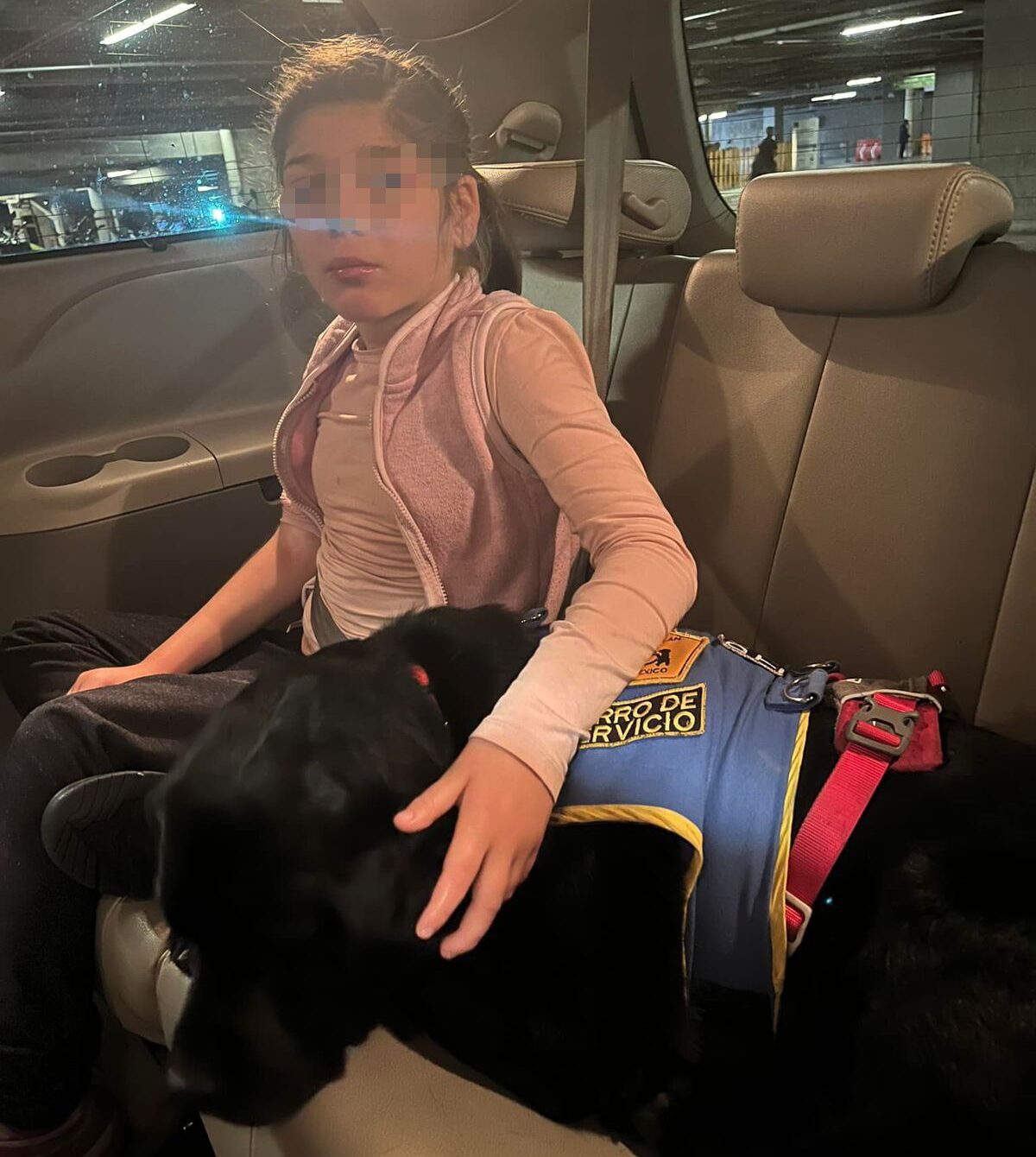 Discriminan a niña con autismo en plaza comercial de CDMX