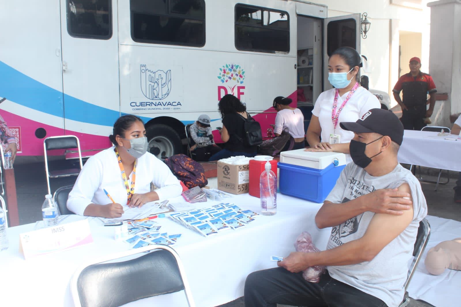 Más de 700 personas recibieron atención médica GRATUITA en Jornada de Salud DIF