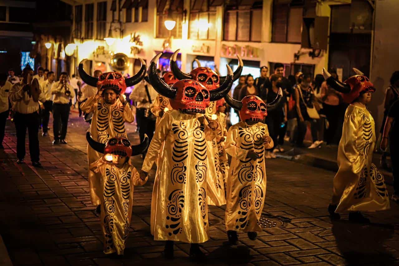 Así se vivió el desfile del encuentro mexicano de Cartonería Morelos 2022