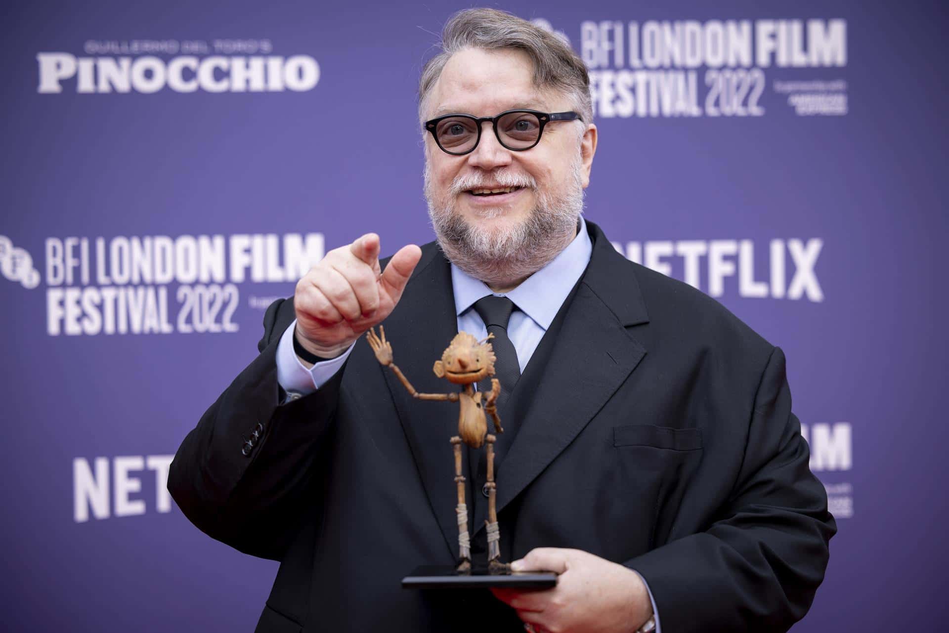 “Ya chole con los Chaparro y los Derbez” Guillermo del Toro manda mensaje