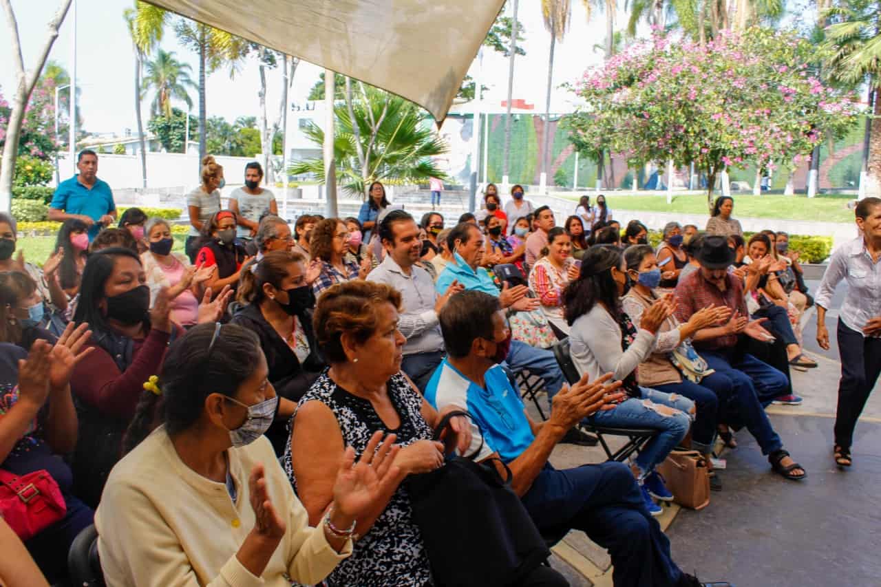 Concluye taller de elaboración de dulces típicos en Cuernavaca