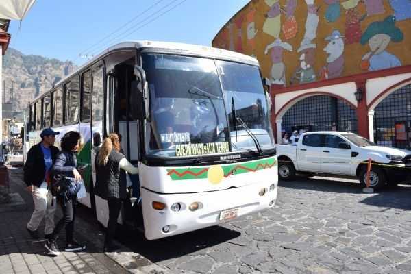 Piden la salida del transporte Ometochtli en Tepoztlán