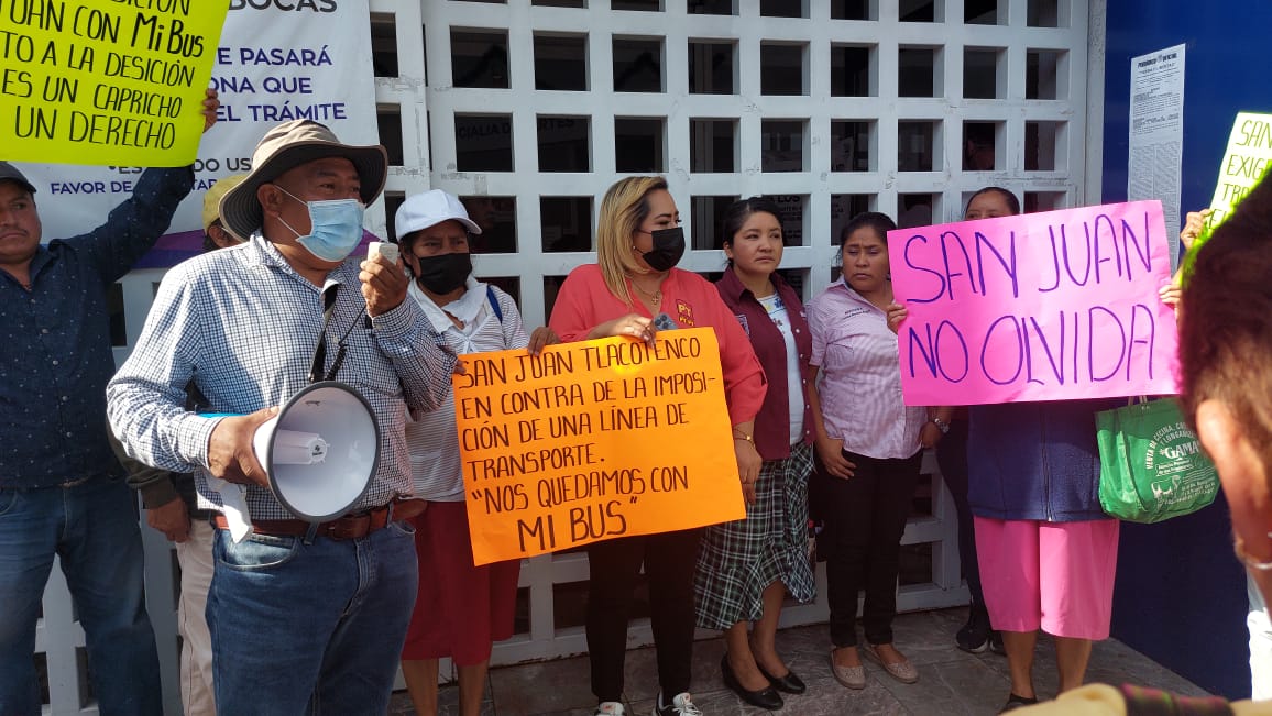 Congreso recibe a habitantes de Tepoztlán que piden la salida del transporte Ometochtli