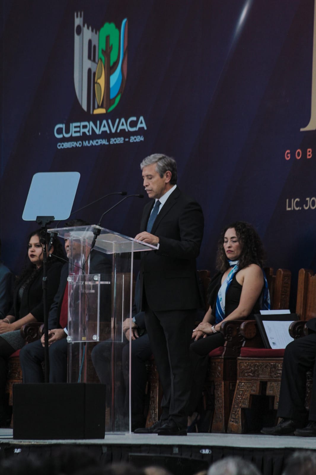 Presenta José Luis Urióstegui su primer informe de gobierno en Cuernavaca