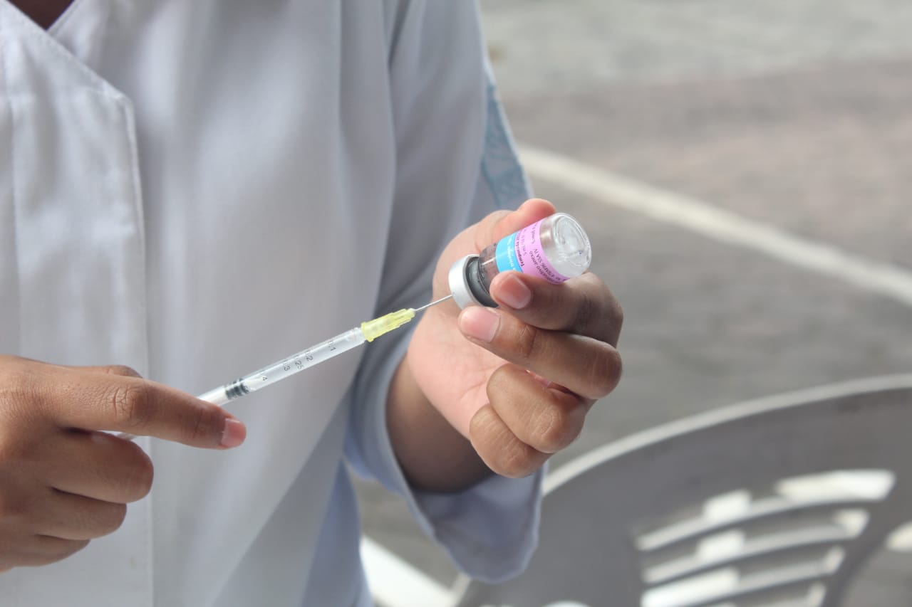 Aplican 500 dosis de la vacuna contra la influenza en Cuernavaca