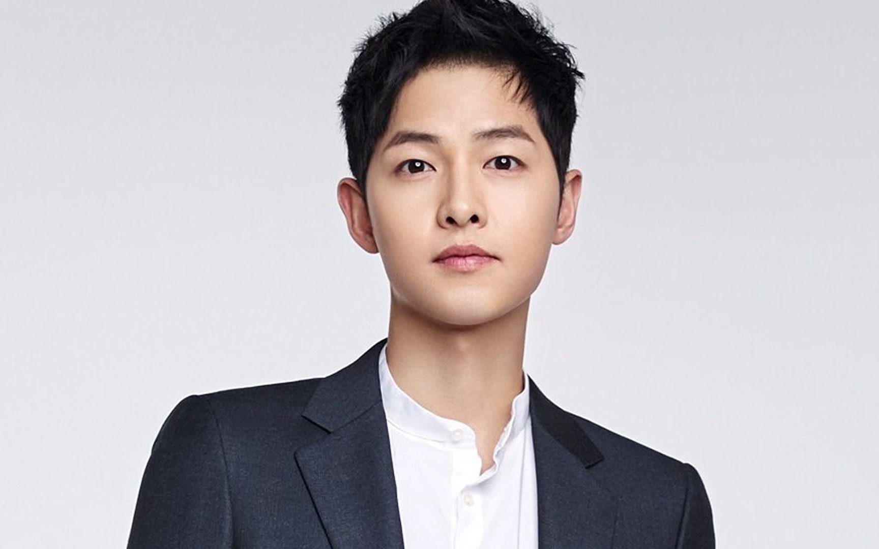 El actor Song Joong-ki y Katy Louise Saunders anunciaron su casamiento