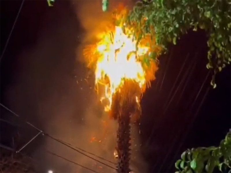 Chispa de cohete causa incendio en Azcapotzalco