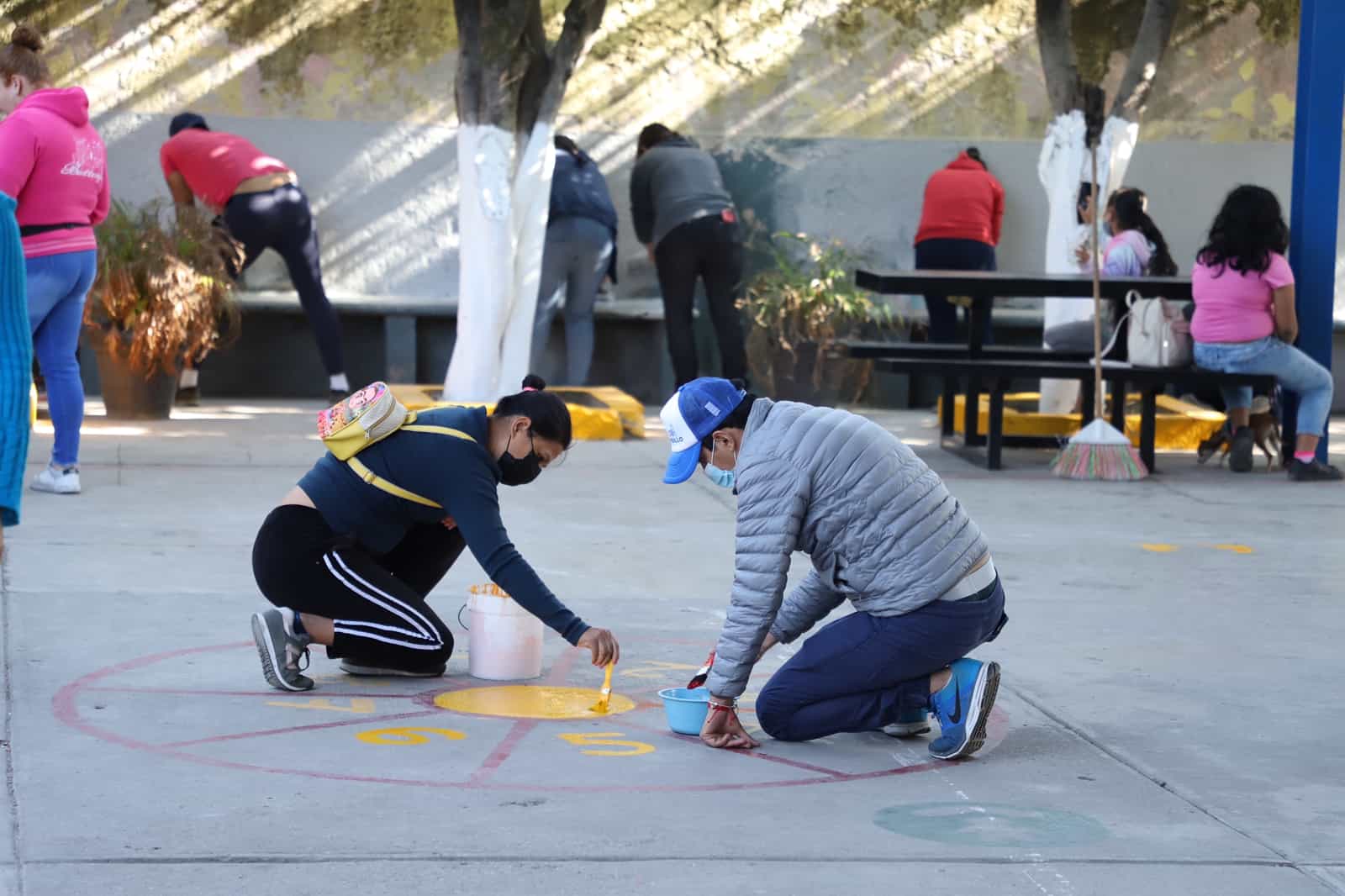 Realizan limpieza y mantenimiento en primaria de la Antonio Barona