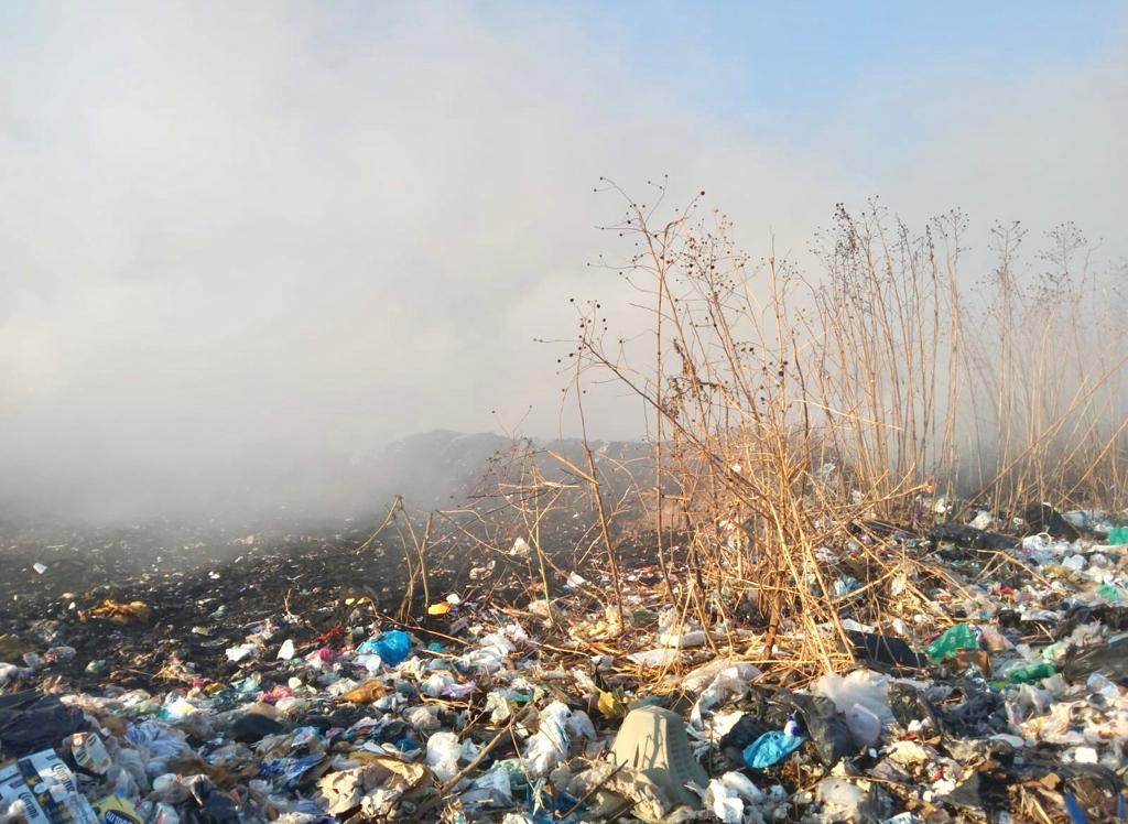 Atiende Tlaltizapán incendio en  planta de transferencia de basura