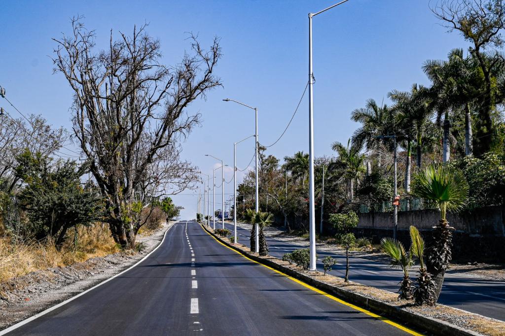 Inauguran reconstrucción del camino Tezoyuca-Chiconcuac, en Xochitepec