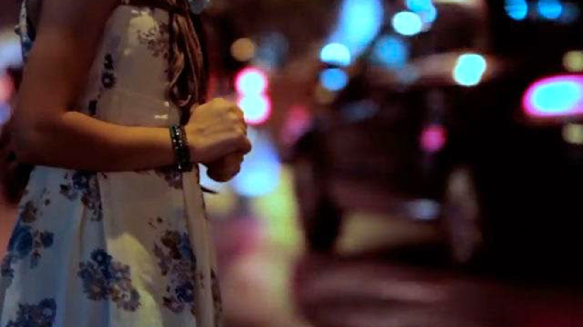 Madre obliga a su hija a prostituirse