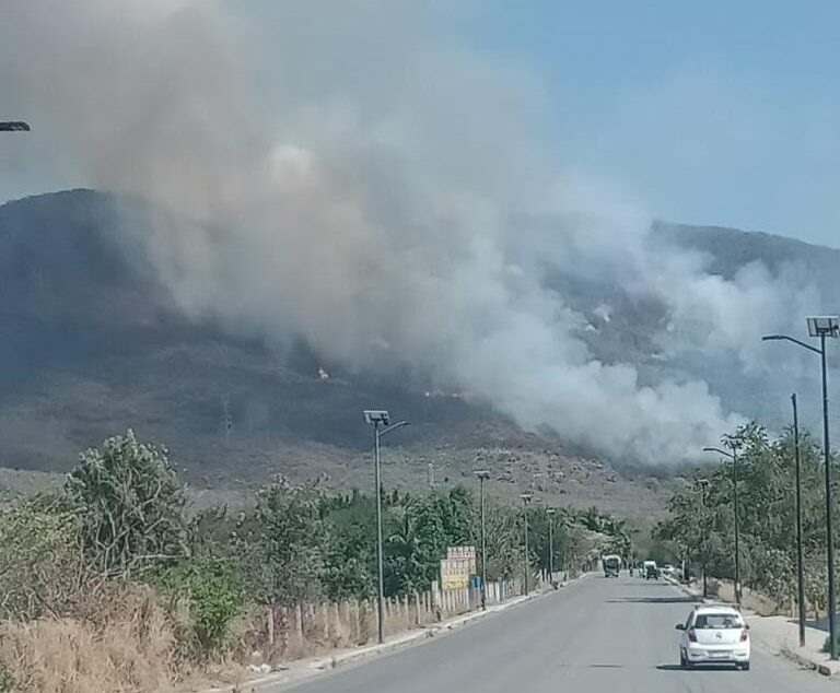 Liquidan incendios en tres municipios de Morelos