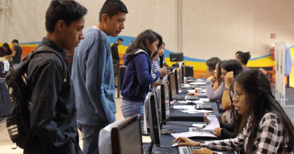Inicia canje de fichas para aspirantes de licenciatura a la UAEM