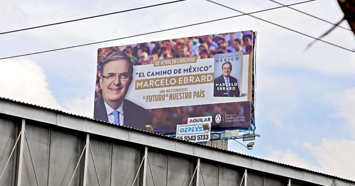 Libro de Ebrard