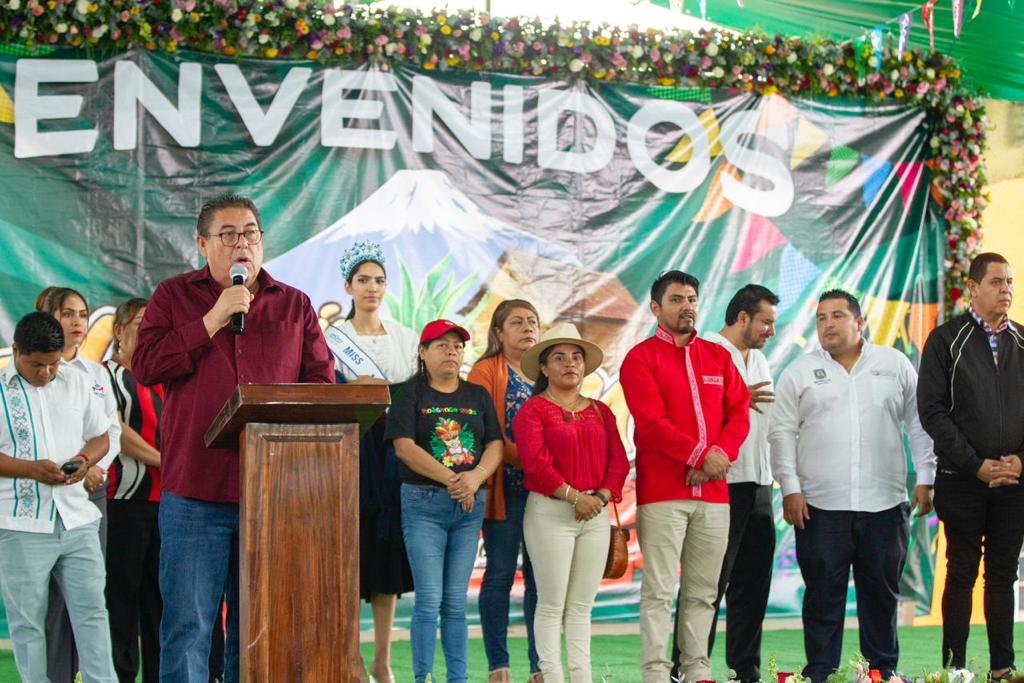 Inaugura Víctor Mercado Feria Hueyapan 2023