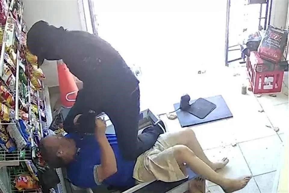 golpean y quitan 10milpesos