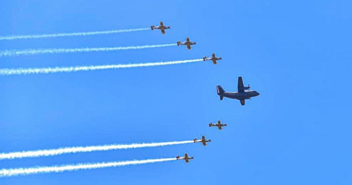 Desfile aéreo