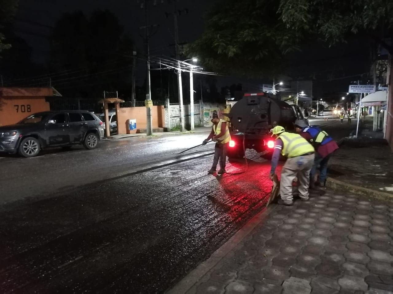 Avanzan trabajos de rehabilitación en Avenida Universidad
