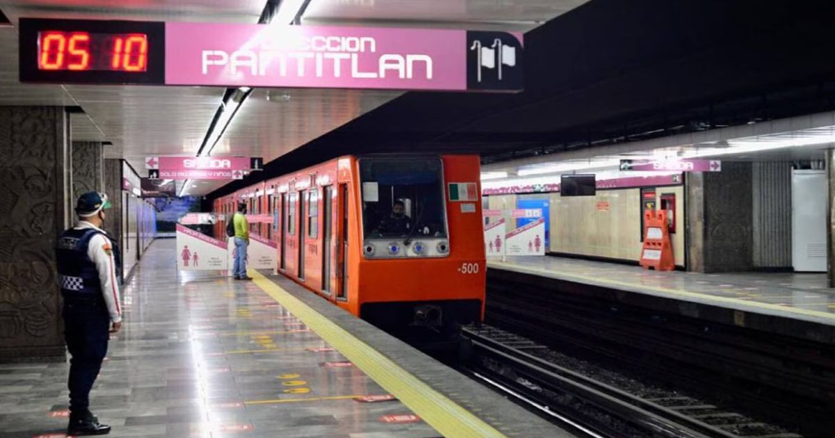 Usuario rompe espejo de Tren de la Línea 1 del Metro CDMX