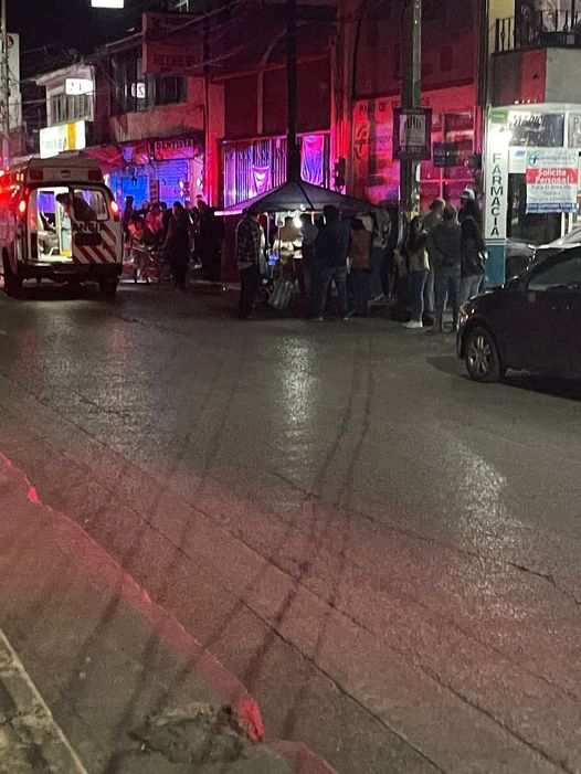 Atacan a hombre en puesto de esquites en pleno centro de JIUTEPEC