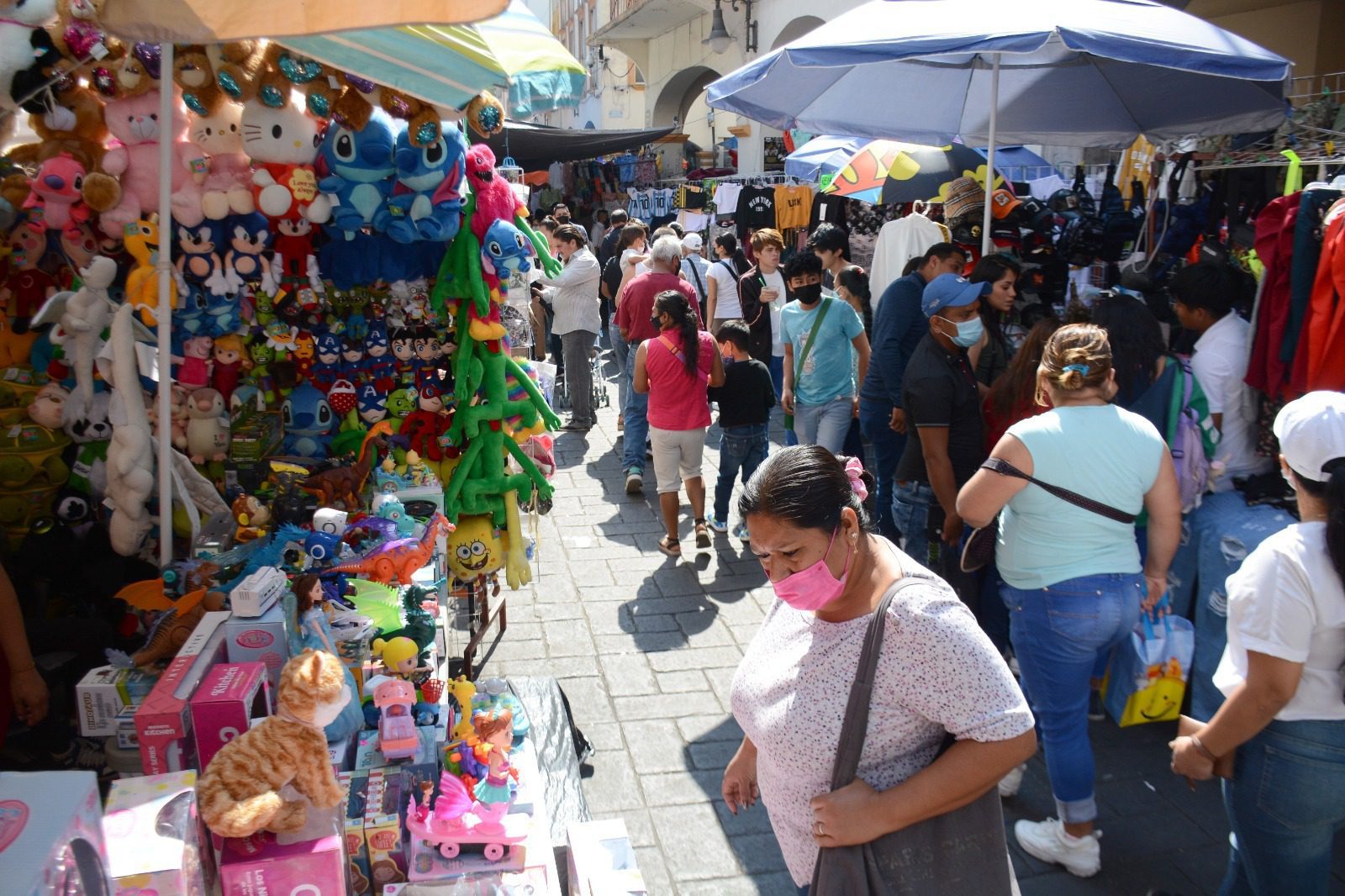 Logra Cuernavaca dos años de avances en ordenamiento y regulación del comercio