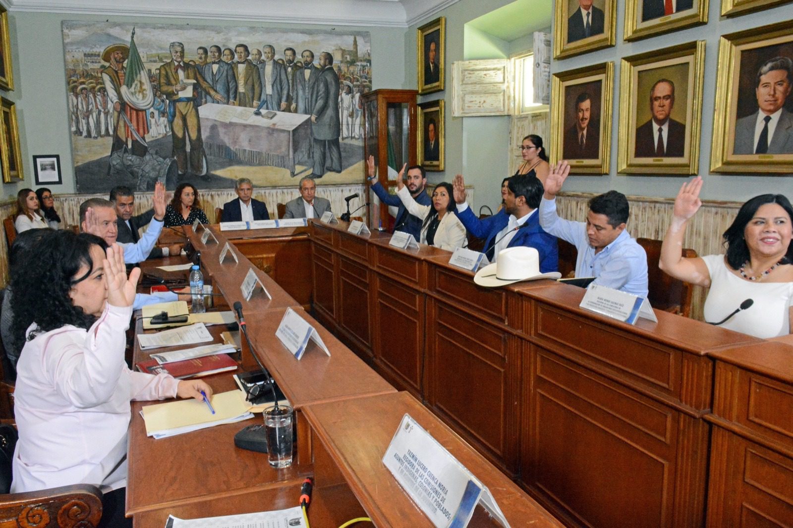 Autorizan a José Luis Urióstegui licencia para separarse del cargo por 90 días naturales
