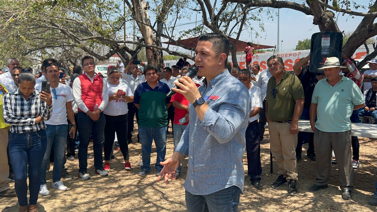Respaldan taxistas proyecto de Eder Rodríguez Casillas