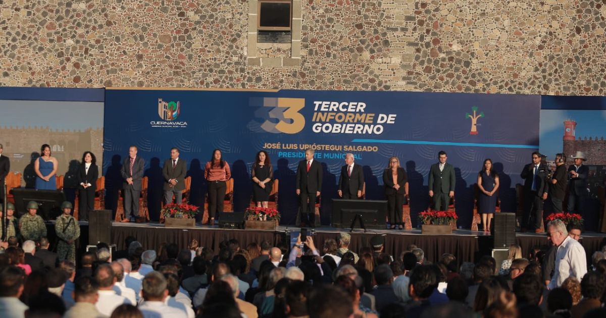 Alcalde de Cuernavaca presenta su informe de tres años de administración