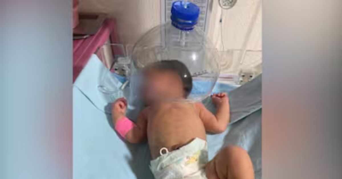Utilizan garrafón para dar oxígeno a bebé en Tabasco