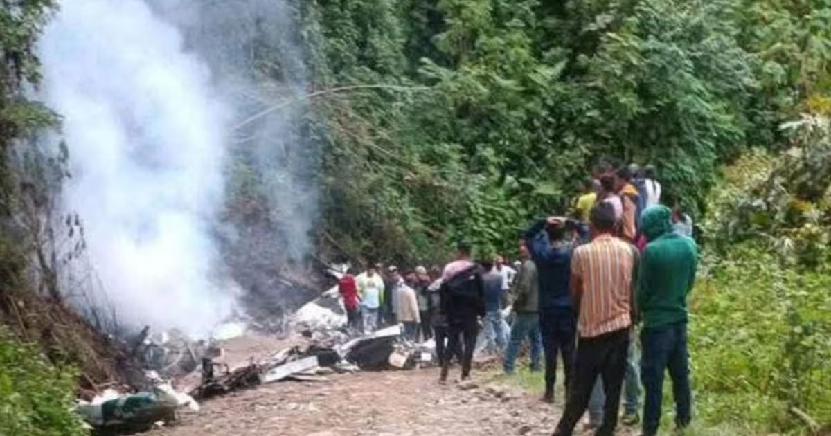 Confirman tres fallecidos tras colapso de avioneta en Chiapas