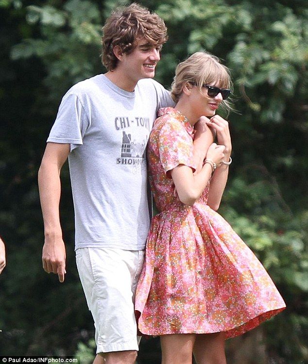 taylor swift y Conor Kennedy
