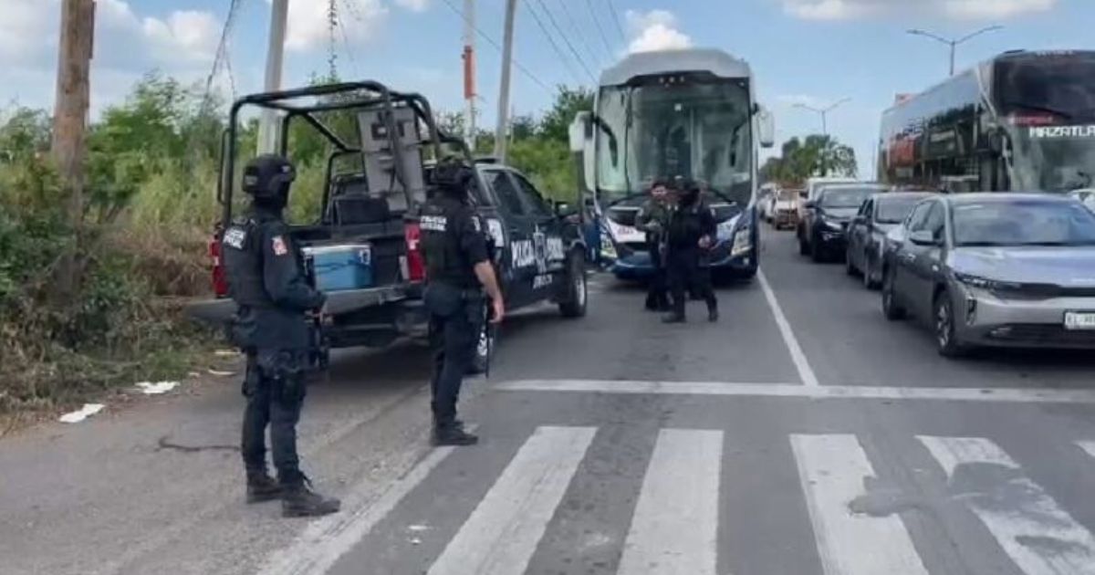 Atacan camioneta de la nieta del gobernador de Sinaloa