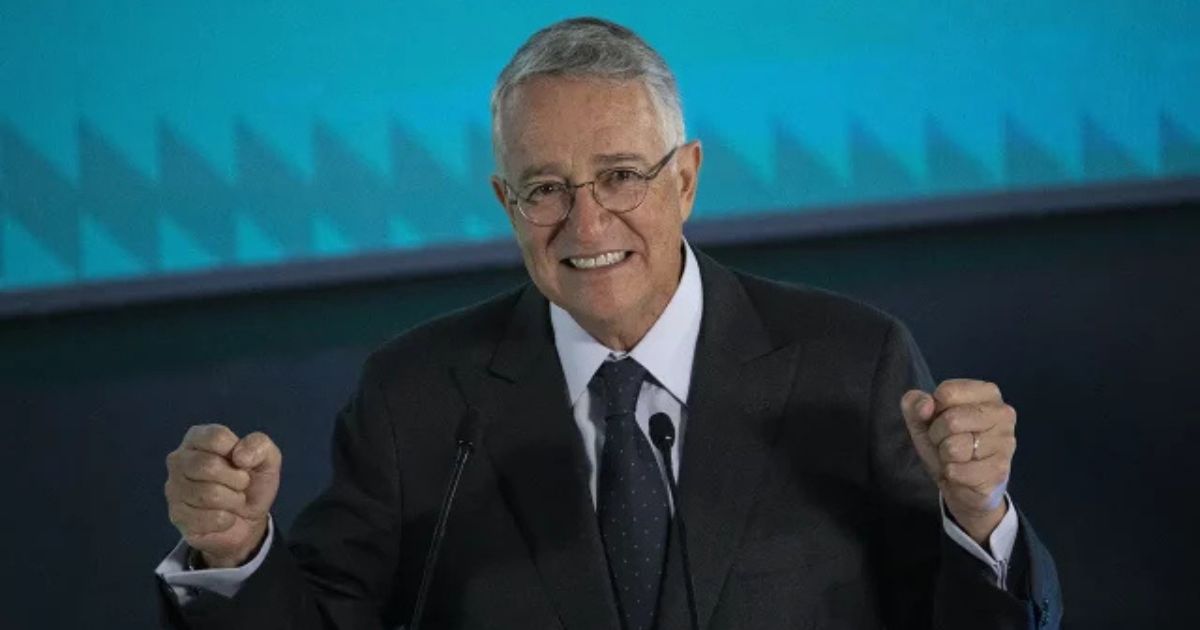 Ricardo Salinas pide mesa de diálogo con Claudia Sheinbaum