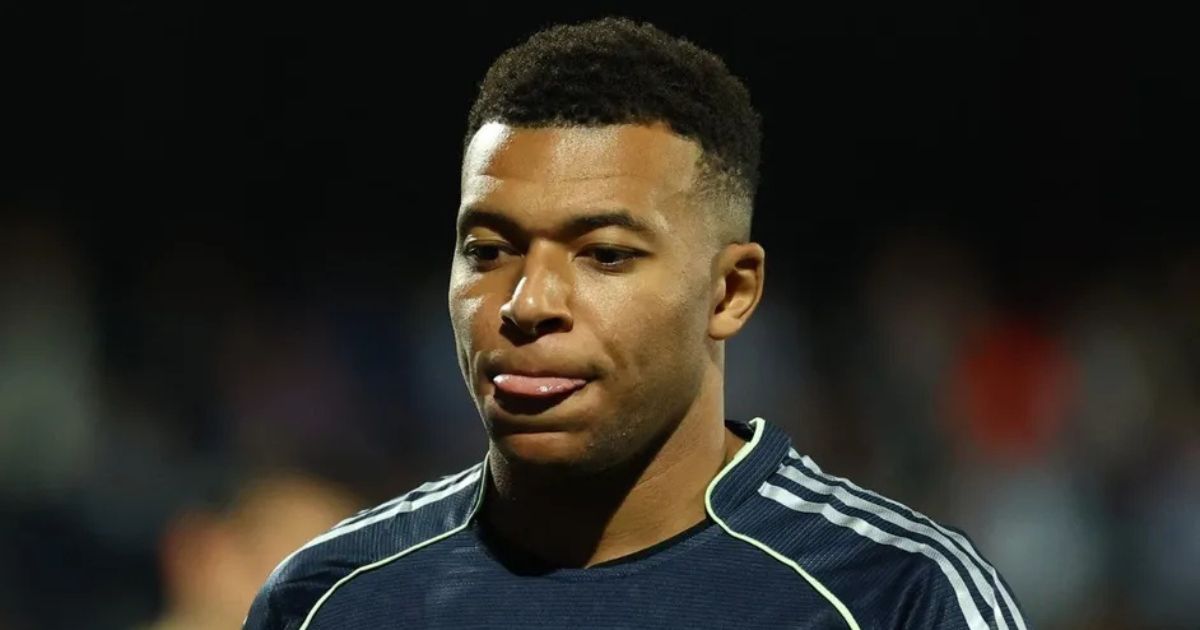 Kylian Mbappé sufre una lesión en la rodilla izquierda