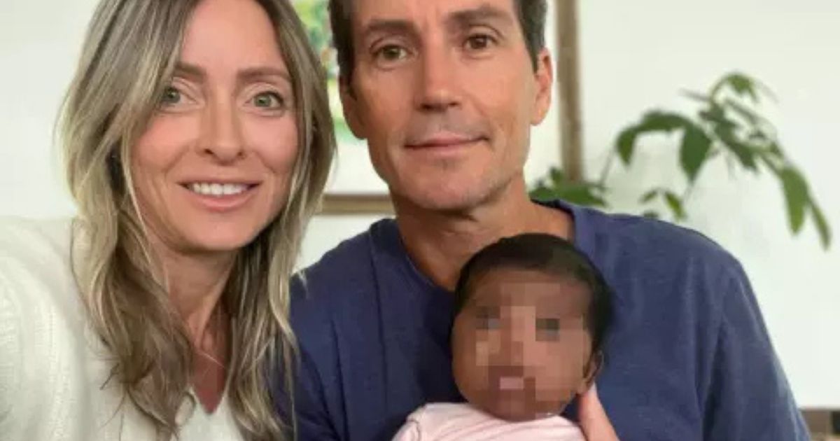 Pareja demanda a clínica de fertilidad por error de embriones