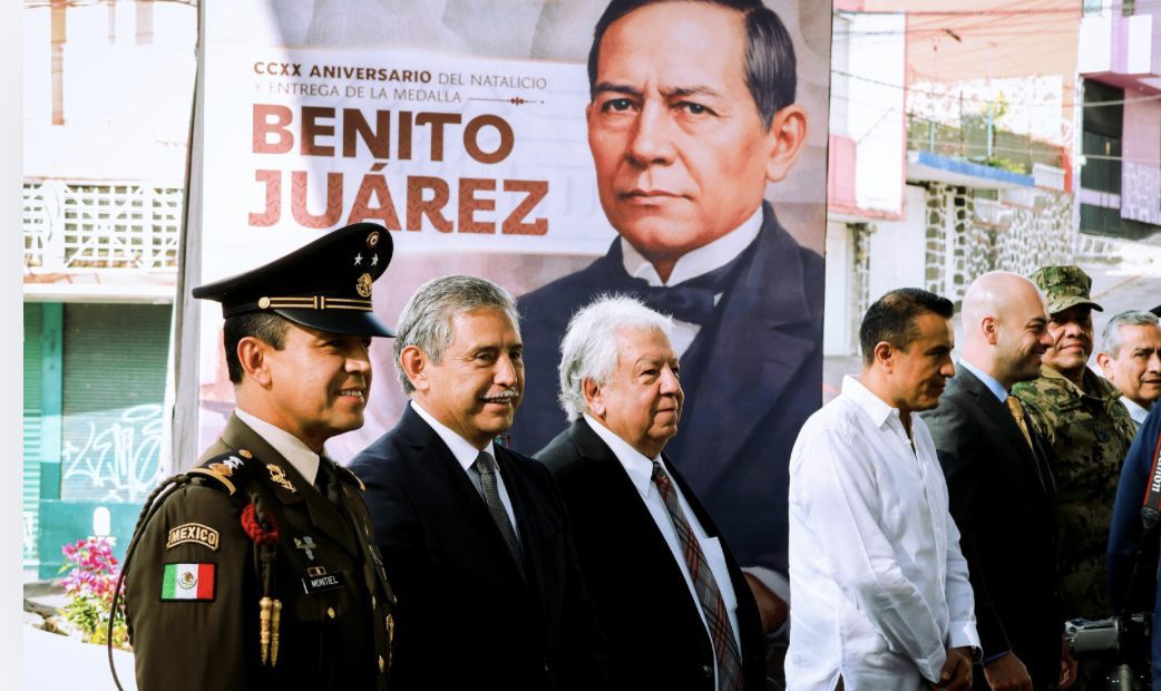 José Luis Urióstegui, encabezó la ceremonia del CCXX aniversario del natalicio de Benito Juárez